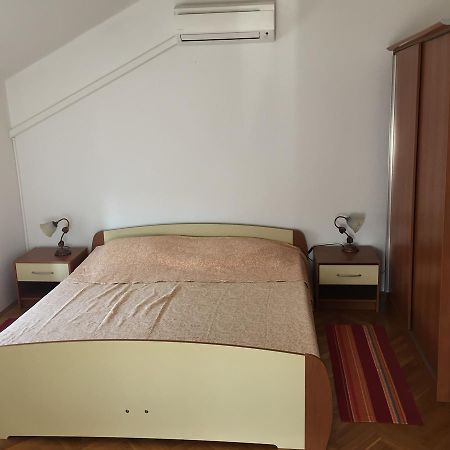 Tri Srca Apartments & Rooms 冯塔纳 外观 照片